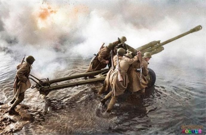 第二次世界大戦当時のヴィンテージ写真をカラー化したら当時の様子が鮮明に浮かび上がった。 | カラパイア