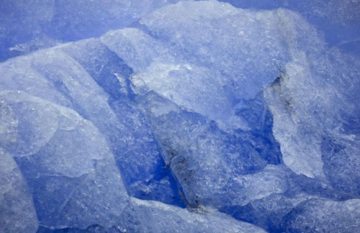 凍りついた時間。山岳氷河が融解し、28年閉じ込められていた男性の遺体が発見される