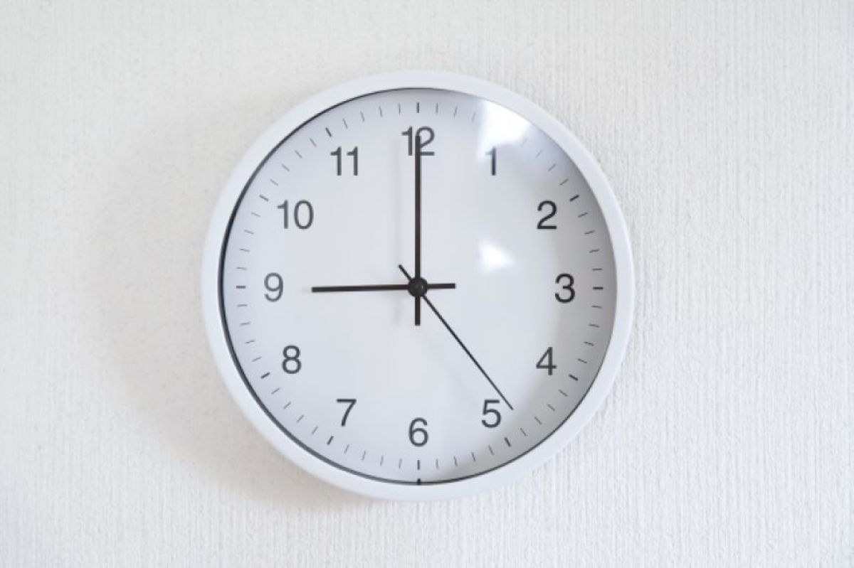 アナログ時計が読めない生徒たちが続出。ニューヨーク市のスマホ持込禁止で発覚